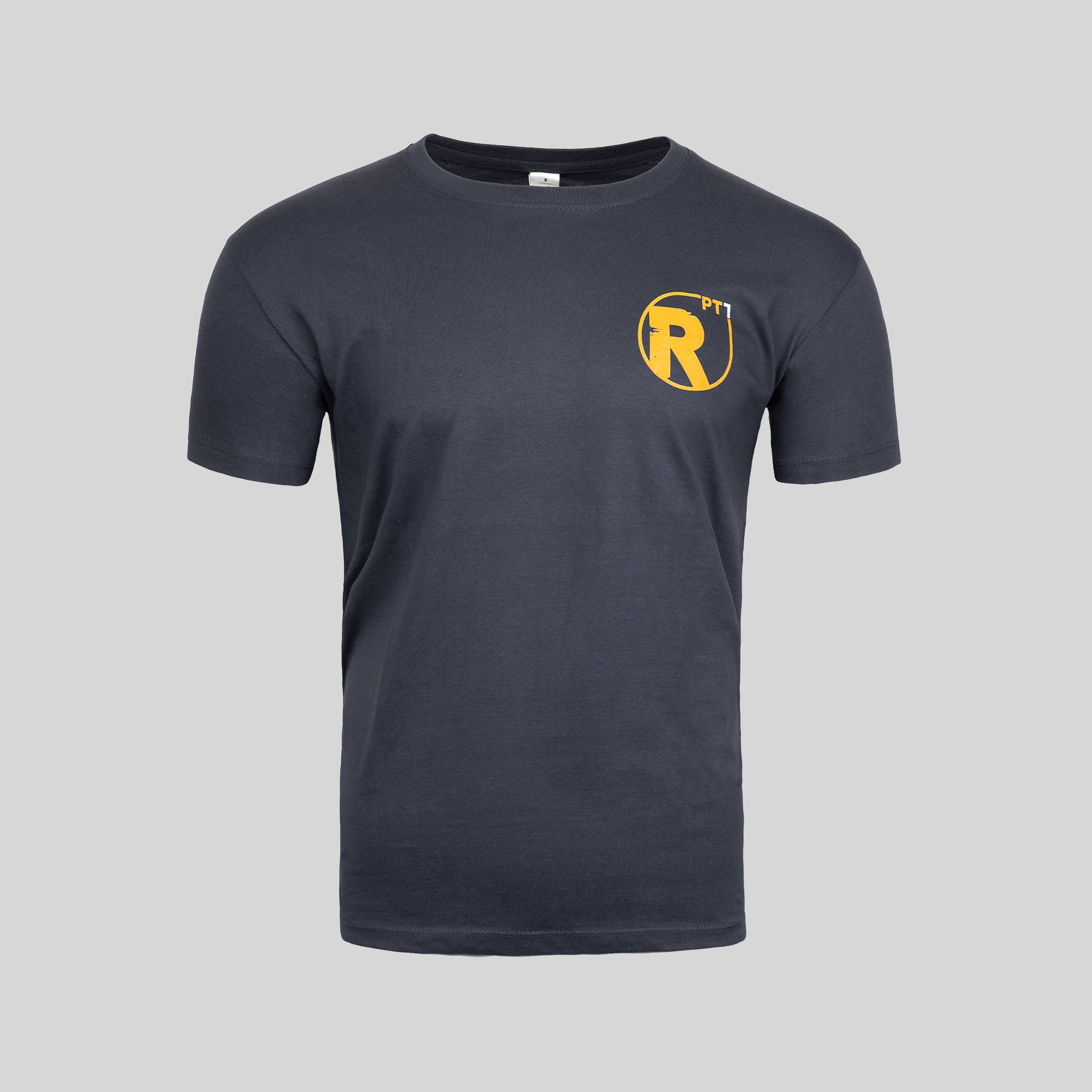 Ein Bekleidungs-T-Shirt mit dem Buchstaben „r“ darauf.